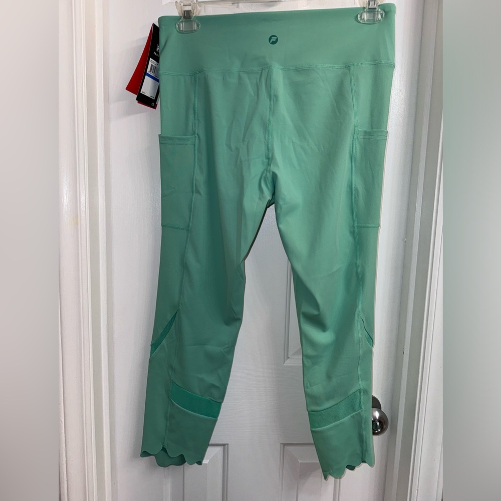 FILA Dreama Athletic Workout Cropped Tight Leggings  Mesh Cutouts/Jade Cream NEW - Picture 11 of 15